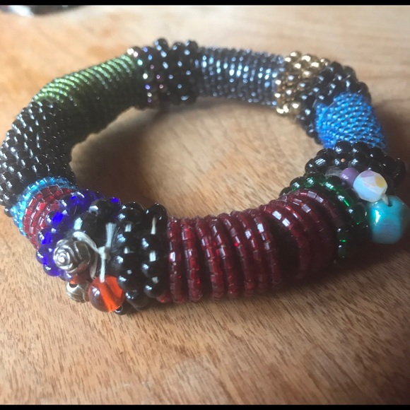 Bangle beaded bracelet - Picture 3 of 3